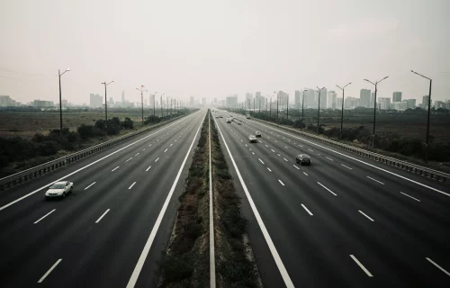 Highway view from Noi Bai Airport leading toward Nam Tu Liem and Bac Tu Liem.